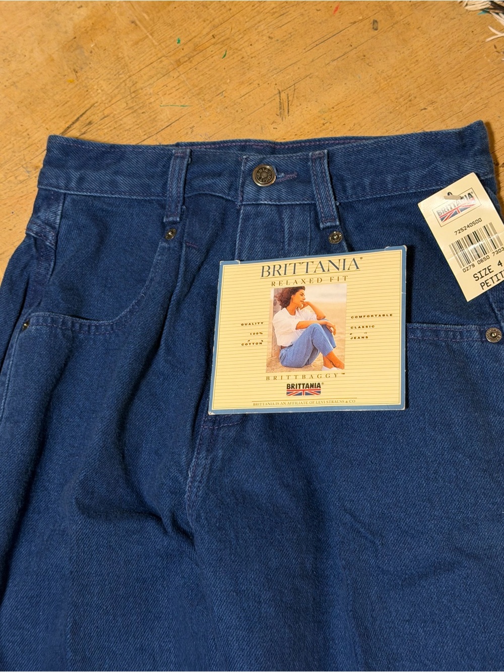 Brittania Women’s Jeans - Dark Blue pleated high rise/vintage 90’s/4 petite